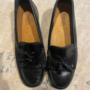 WOMENS BASS WEEJUNS MARIETTA II BLACK LEATHER TASSEL LOAFERS 6.5